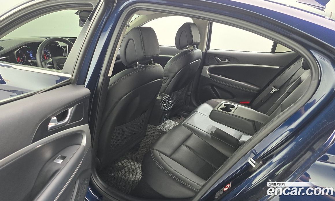 Genesis G70 фото 12