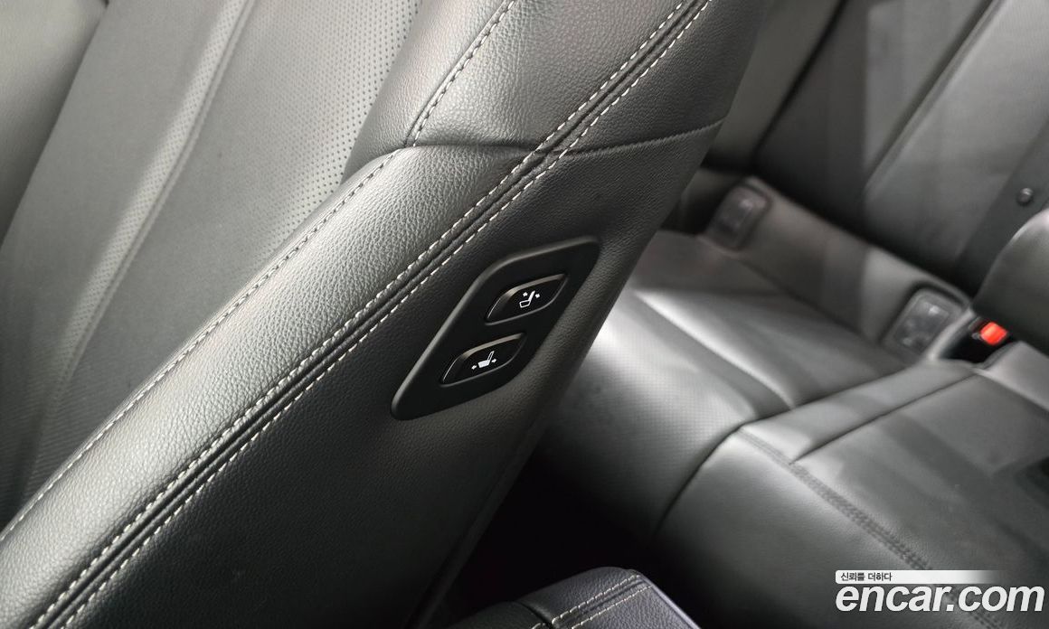 Genesis G70 фото 30