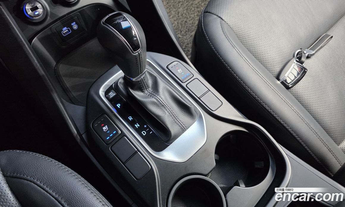 Hyundai Santa Fe The Premium фото 9