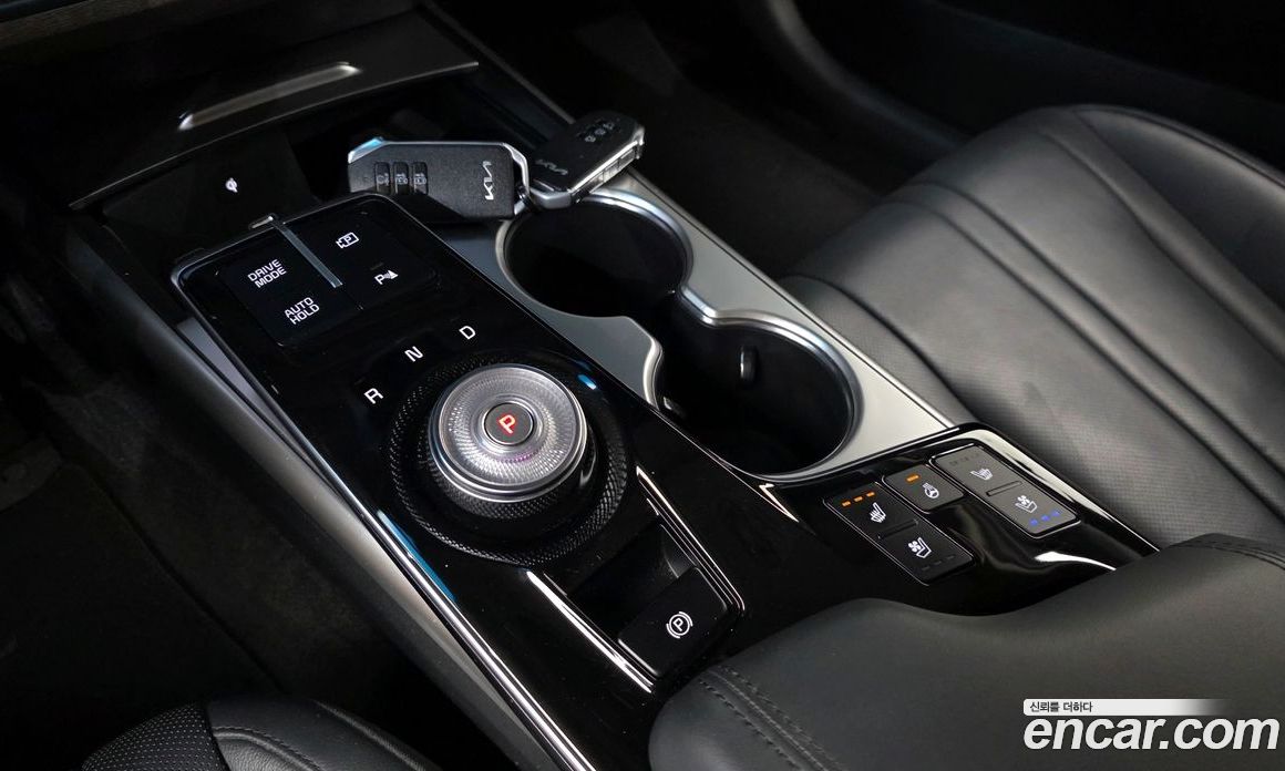 Kia K8 фото 9
