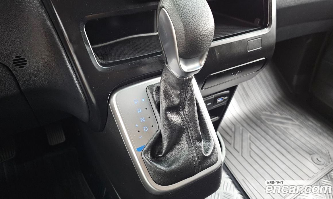 Hyundai Staria фото 9