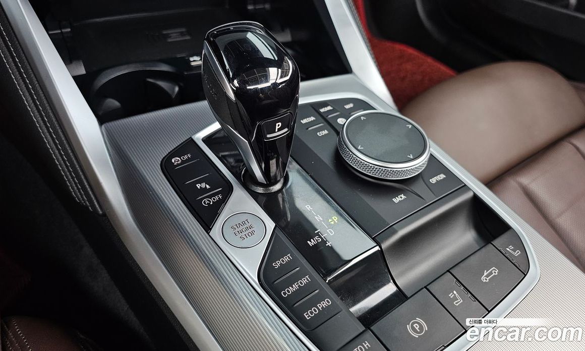BMW 4-Series (G22) фото 9