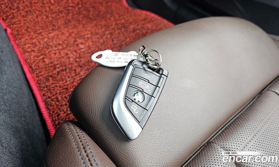 BMW 4-Series (G22) фото 27