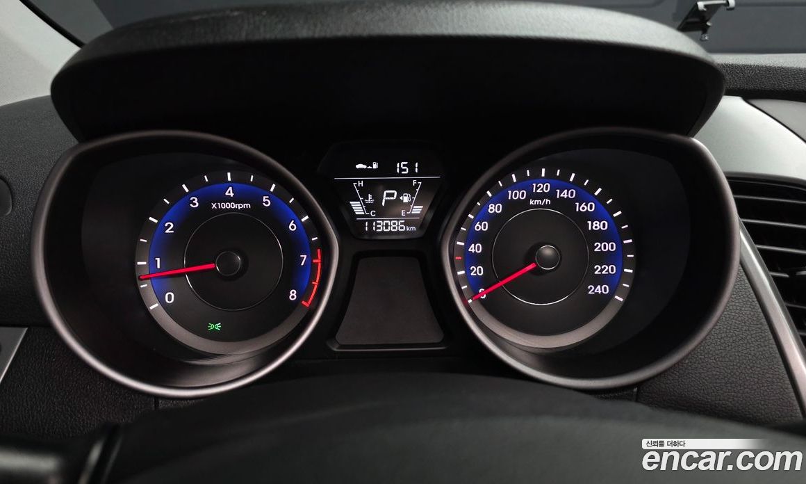 Hyundai The New Avante фото 8