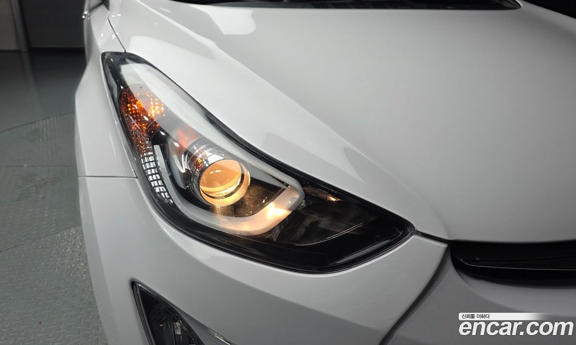 Hyundai The New Avante фото 22