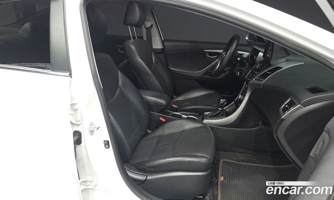 Hyundai The New Avante фото 26