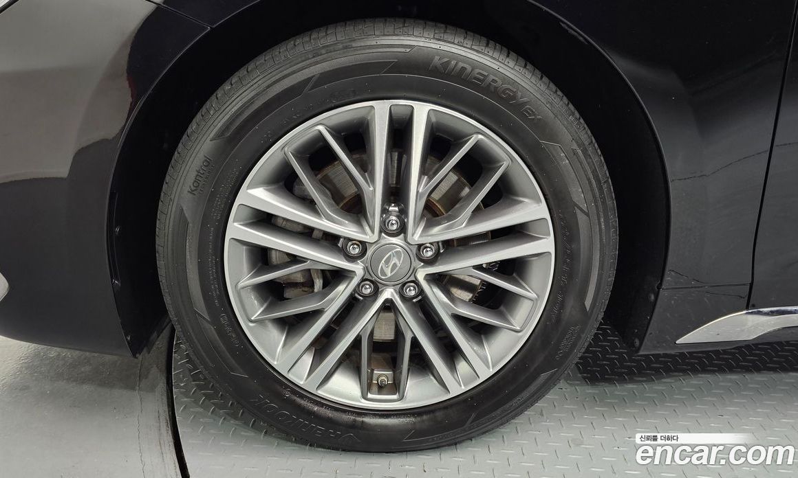 Hyundai Grandeur (IG) 6th Gen фото 5