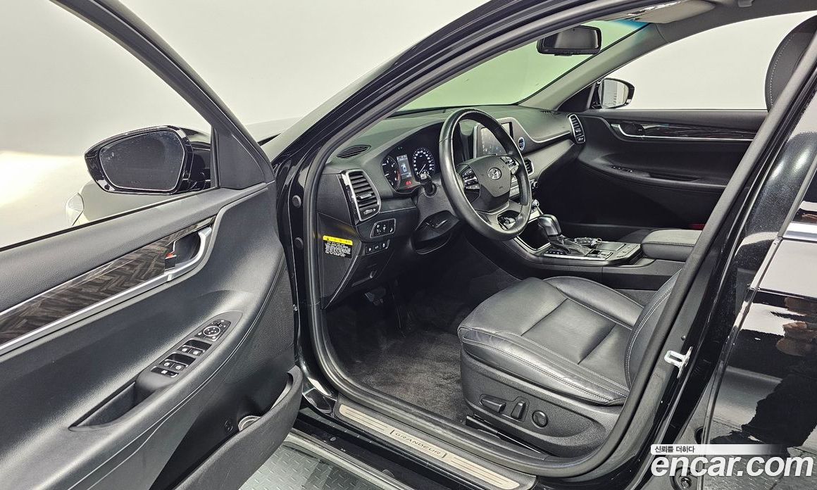 Hyundai Grandeur (IG) 6th Gen фото 10