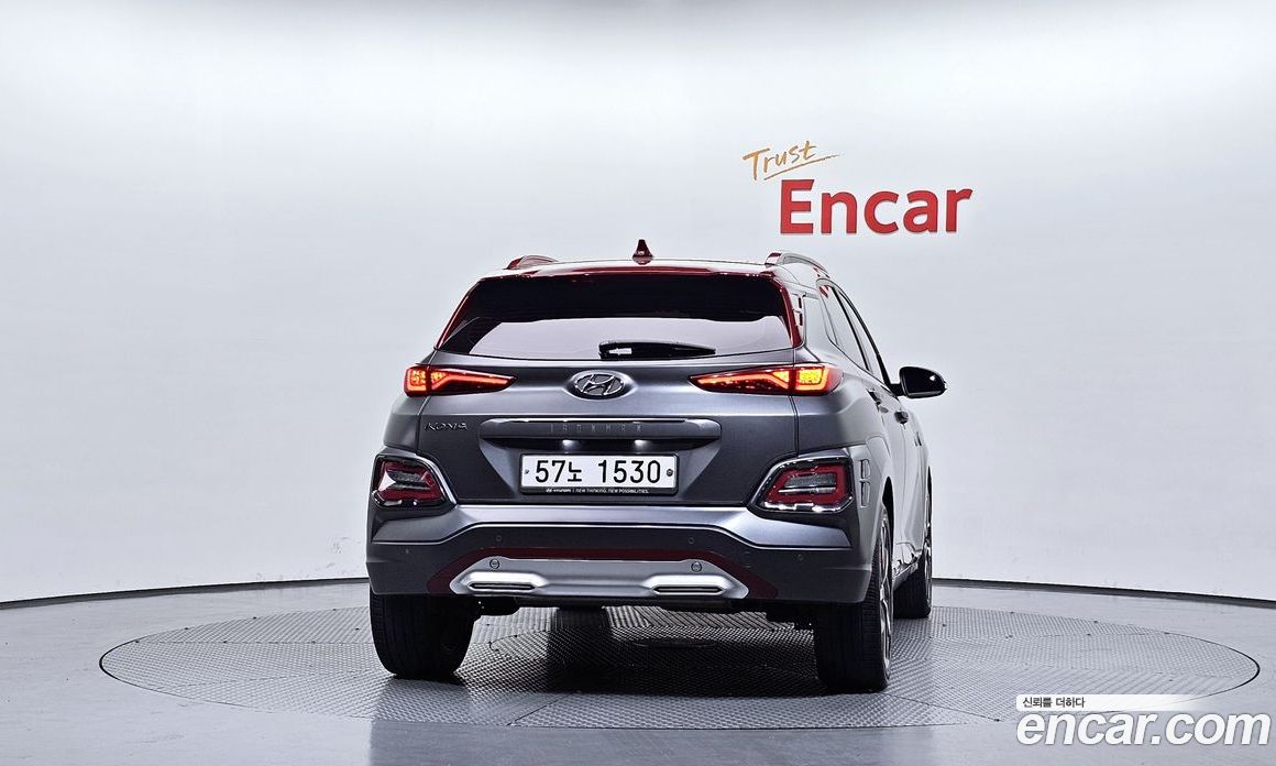 Hyundai Kona фото 4
