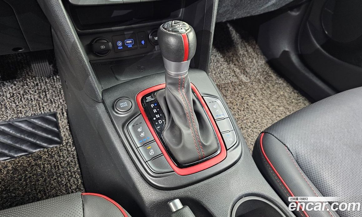 Hyundai Kona фото 9