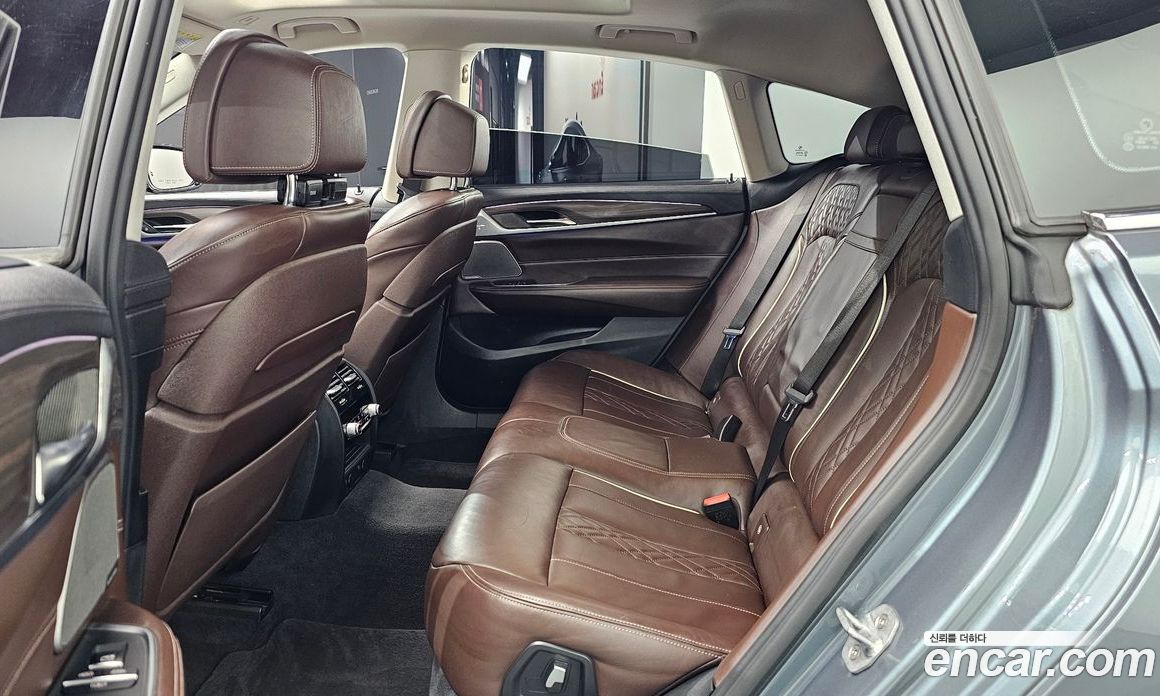 BMW 6-Series GT (G32) фото 12