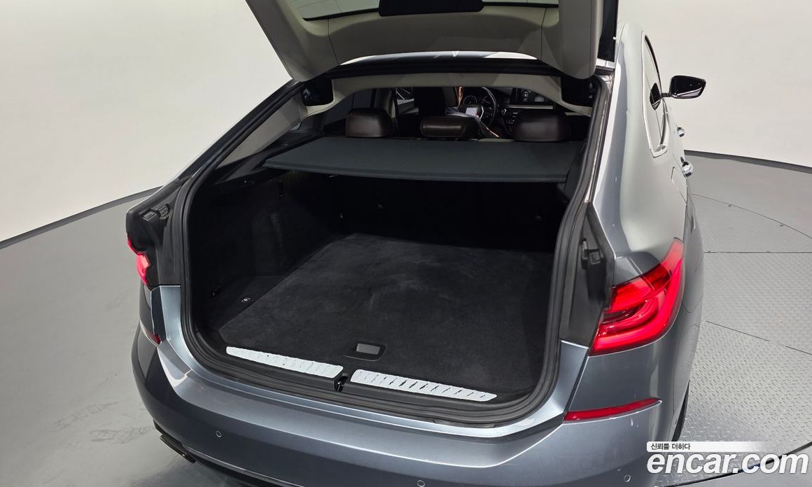 BMW 6-Series GT (G32) фото 31