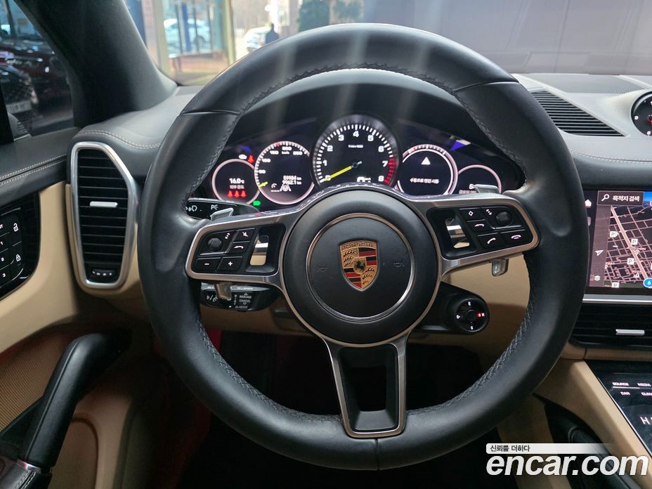 Porsche Cayenne 3rd Gen фото 16