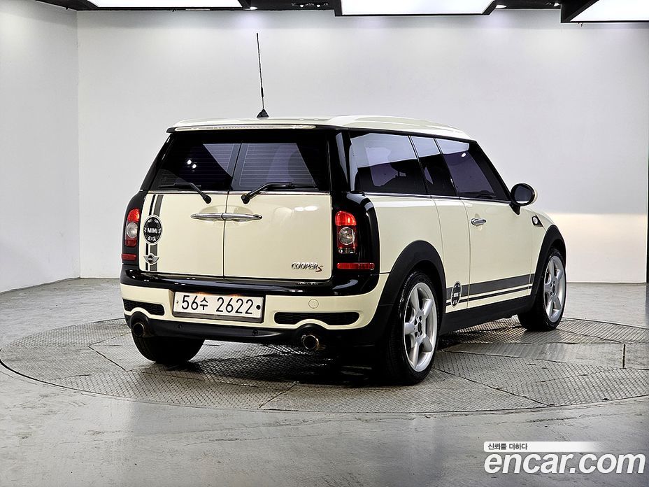 Mini Cooper Clubman S фото 2
