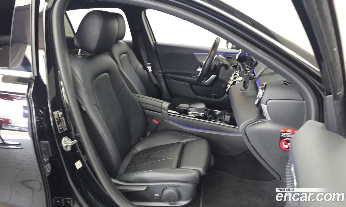 Mercedes-Benz A-Class W177 фото 11