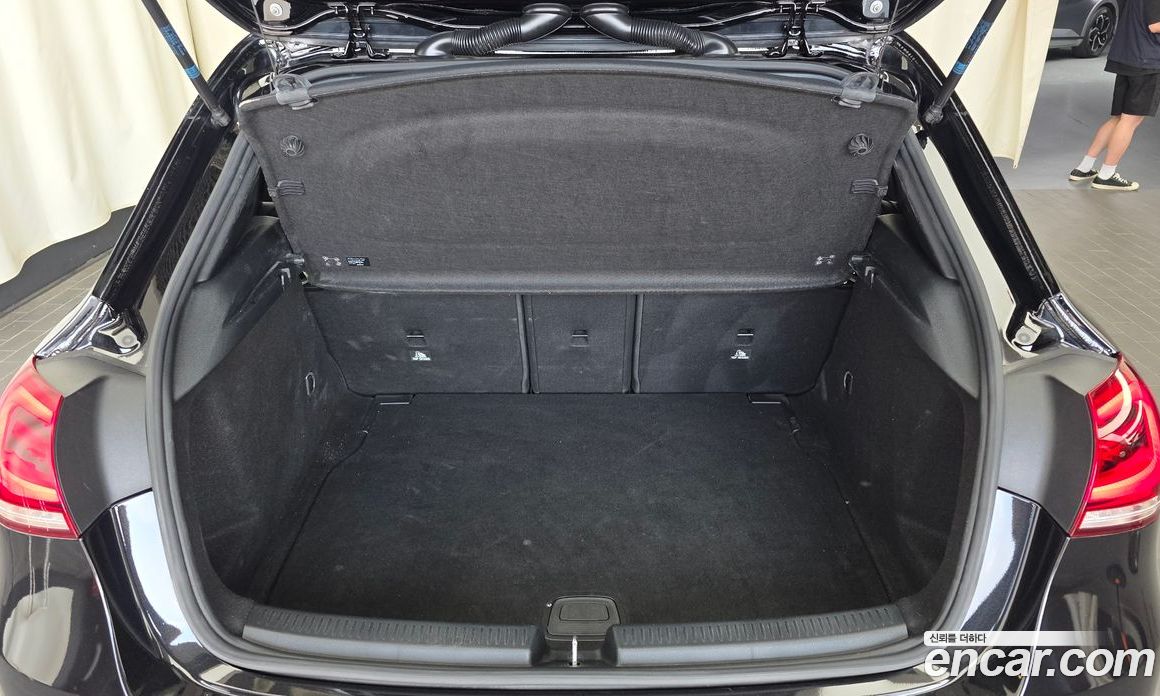 Mercedes-Benz A-Class W177 фото 20