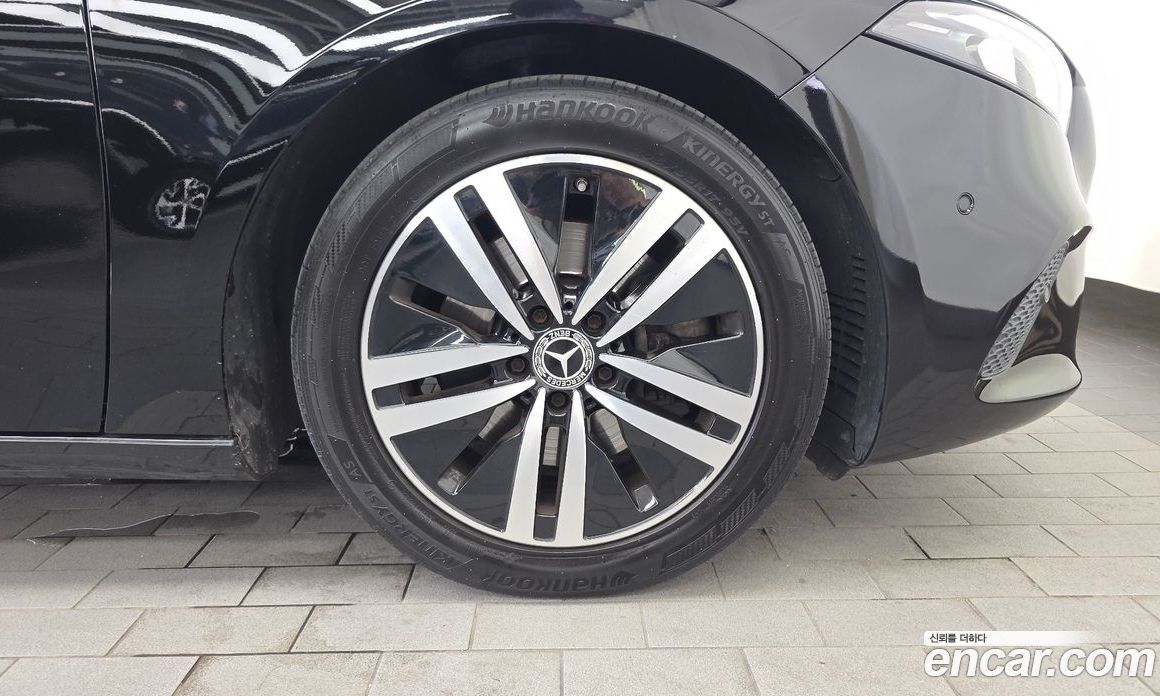 Mercedes-Benz A-Class W177 фото 21