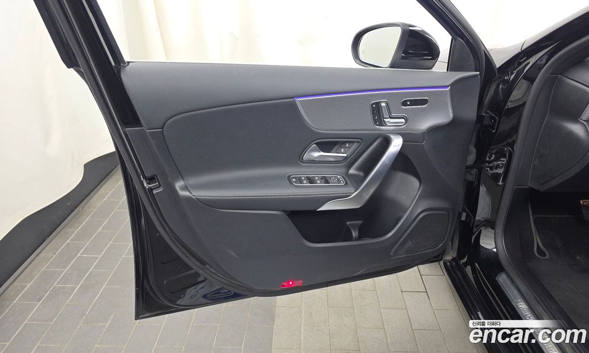 Mercedes-Benz A-Class W177 фото 24