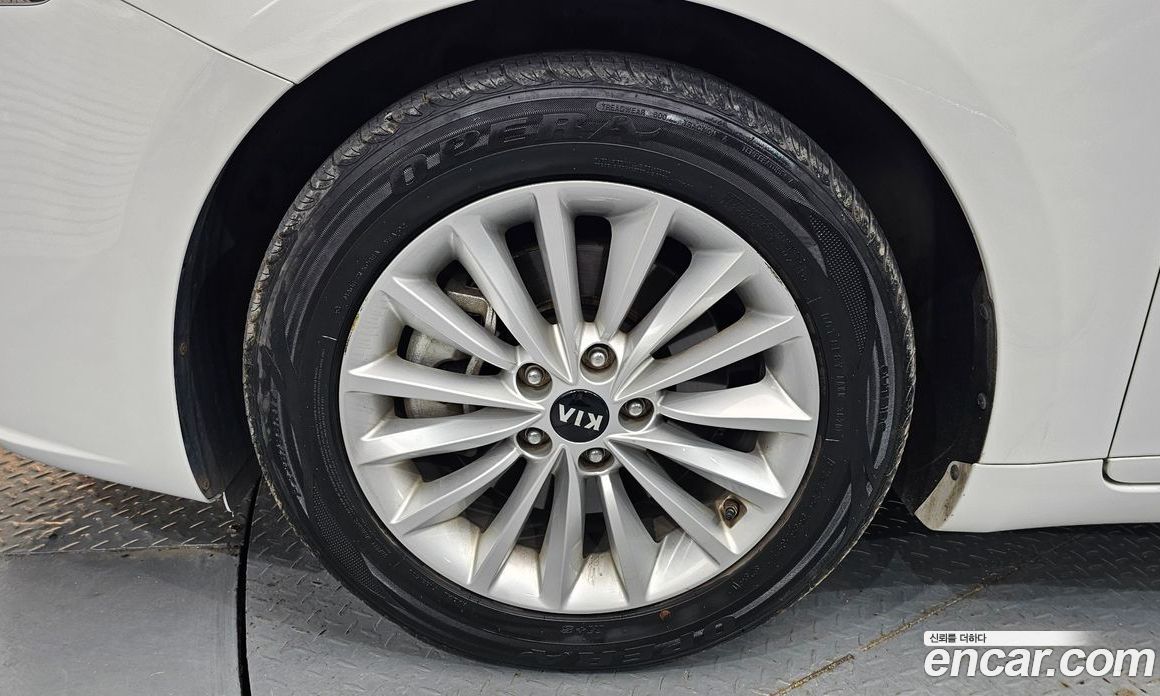 Kia K7 2nd Gen фото 5