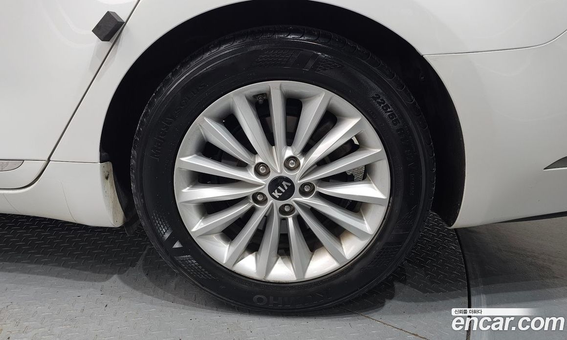 Kia K7 2nd Gen фото 21
