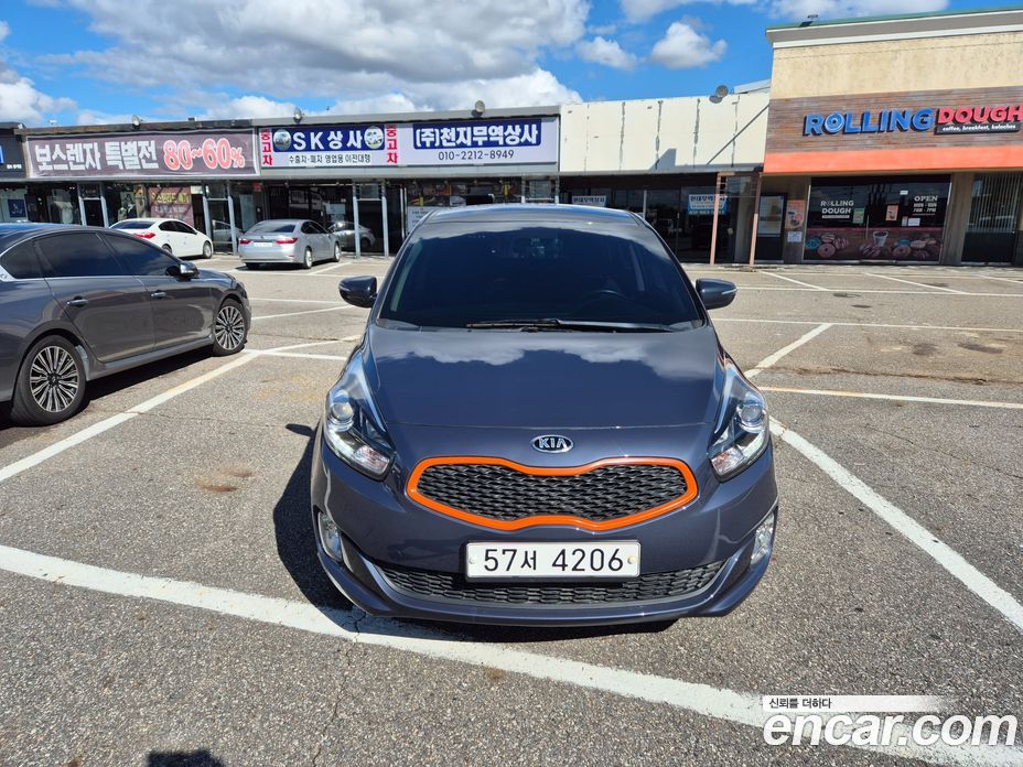 Kia Carens 3rd Gen фото 2