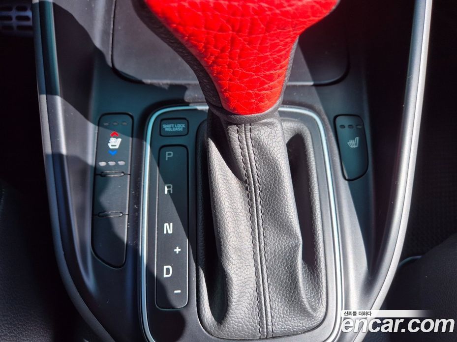Kia Carens 3rd Gen фото 15