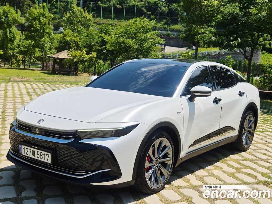 Toyota Crown Crossover