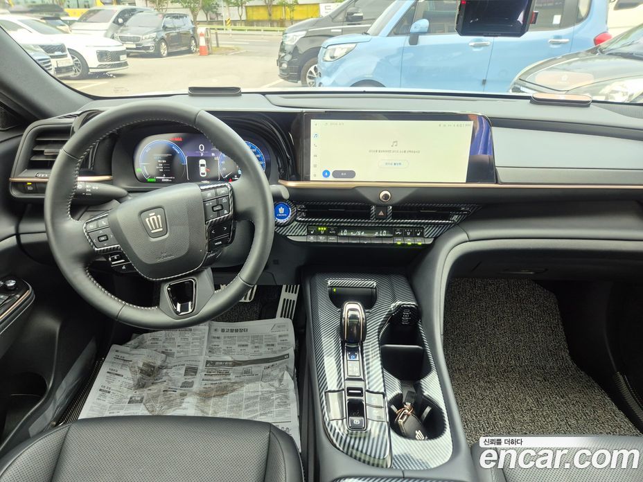 Toyota Crown Crossover фото 7