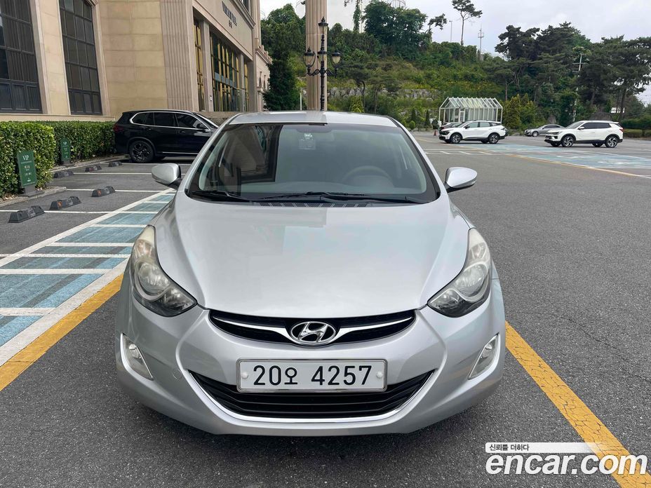 Hyundai Avante (MD) фото 2