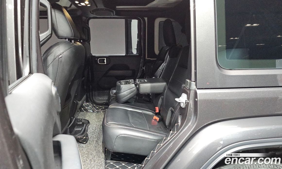 Jeep Wrangler (JL) фото 26