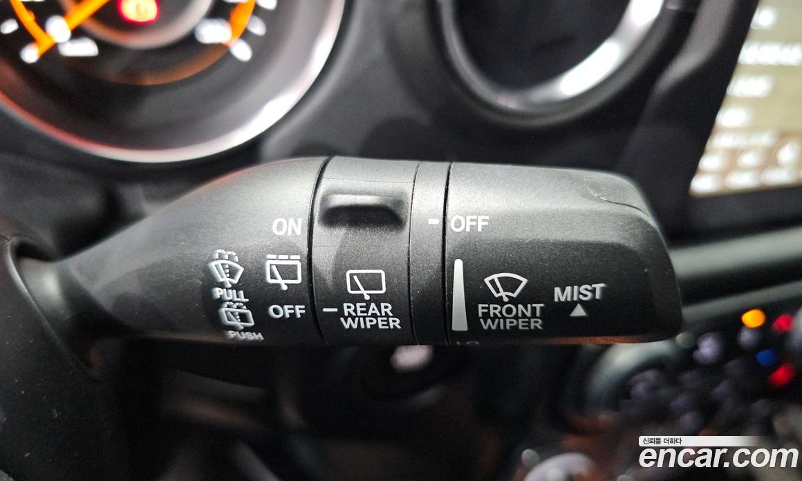 Jeep Wrangler (JL) фото 27