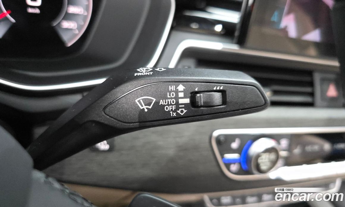 Audi A4 (B9) фото 30