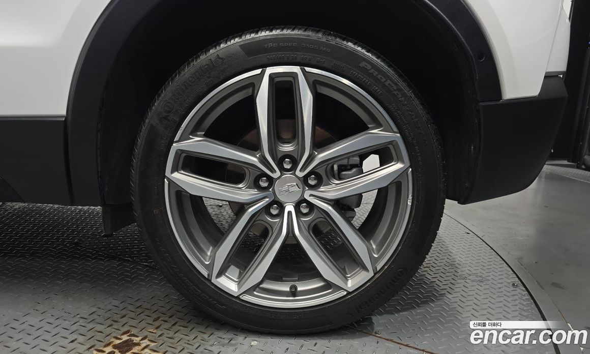 Cadillac XT4 фото 21