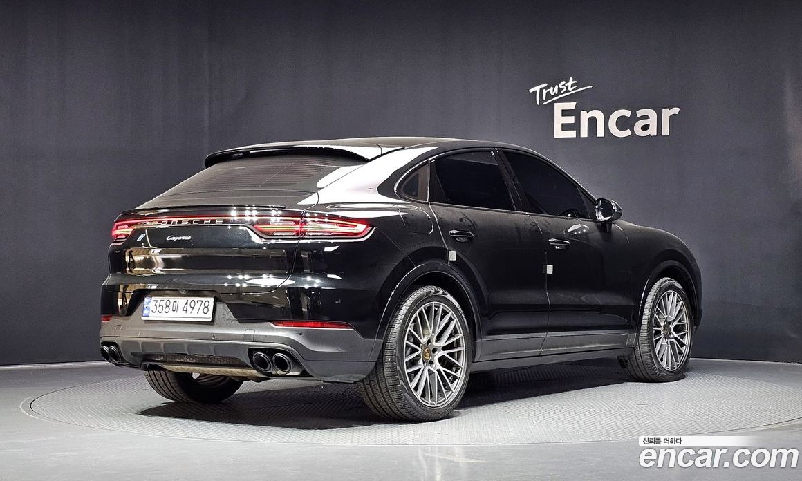 Porsche Cayenne 3rd Gen фото 2