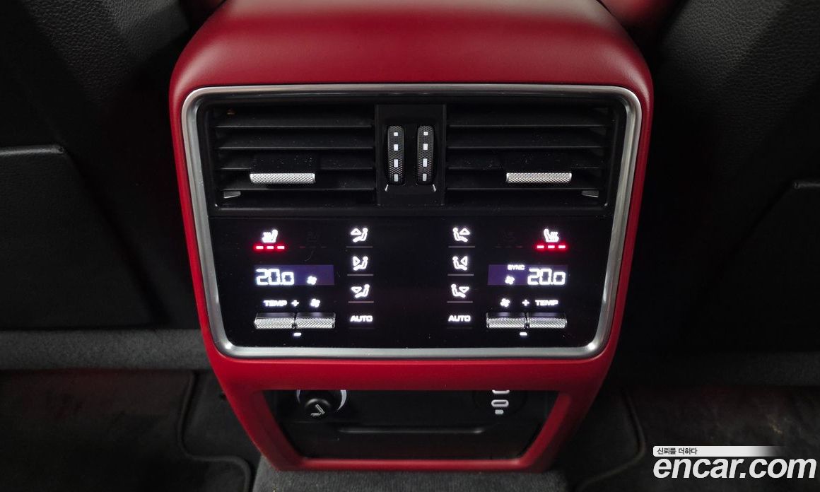 Porsche Cayenne 3rd Gen фото 19