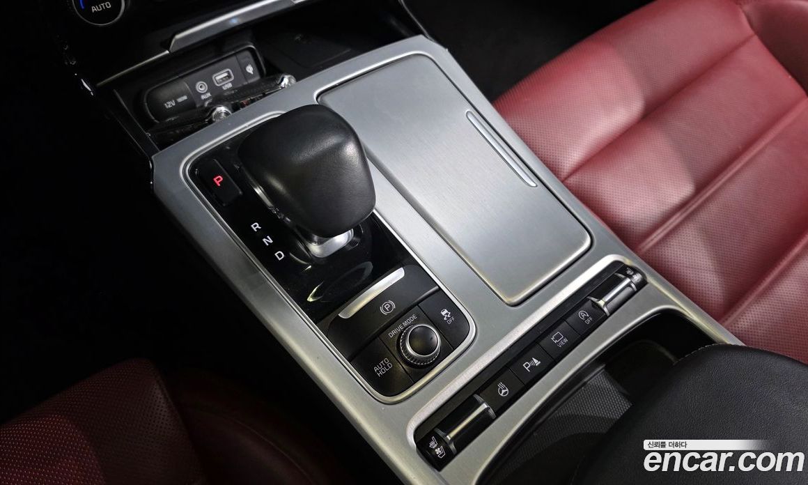 Kia Stinger фото 9