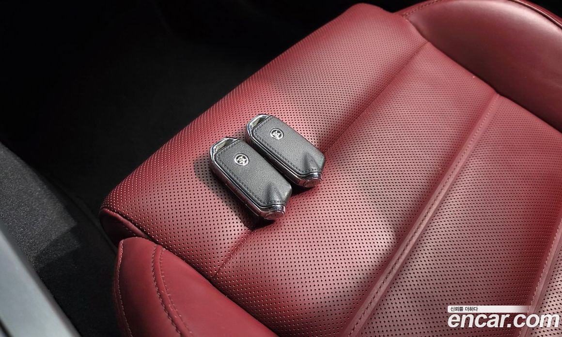 Kia Stinger фото 19