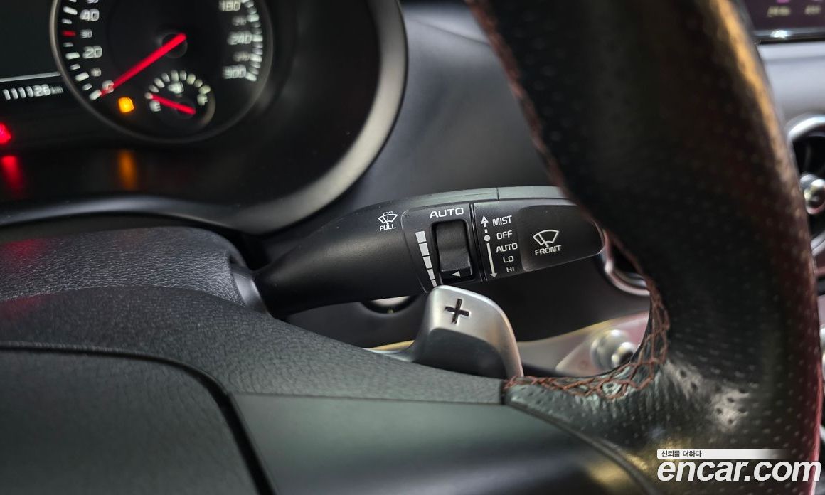 Kia Stinger фото 29