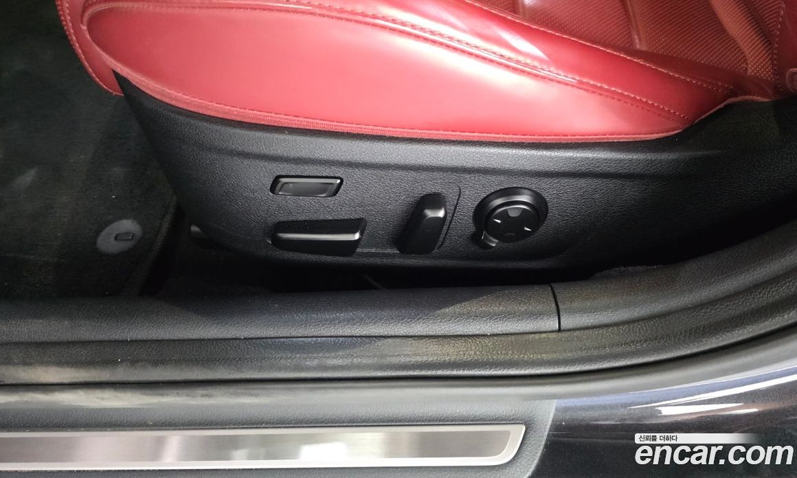 Kia Stinger фото 31