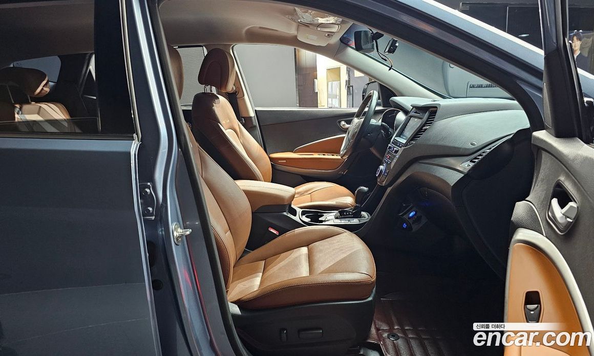 Hyundai Santa Fe The Premium фото 11