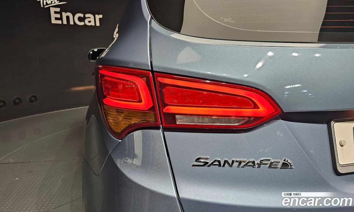 Hyundai Santa Fe The Premium фото 23