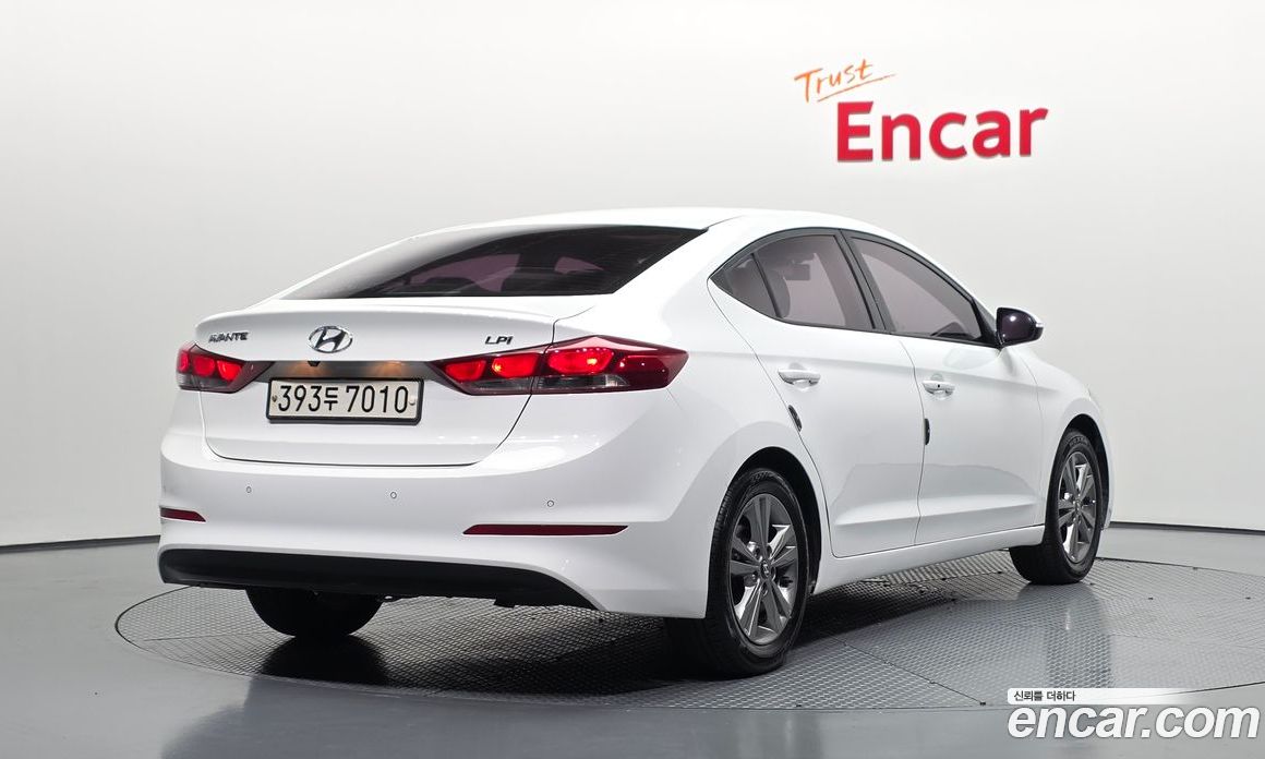 Hyundai Avante (AD) 6th Gen фото 2