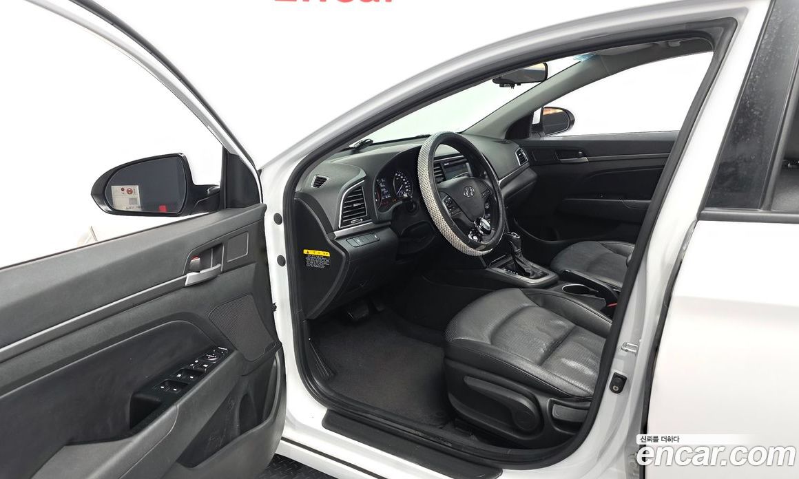 Hyundai Avante (AD) 6th Gen фото 10