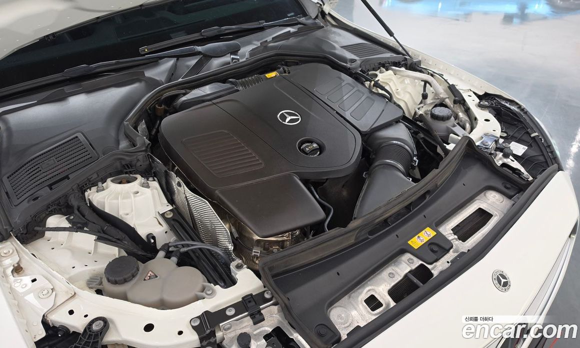 Mercedes-Benz C-Class W206 фото 6