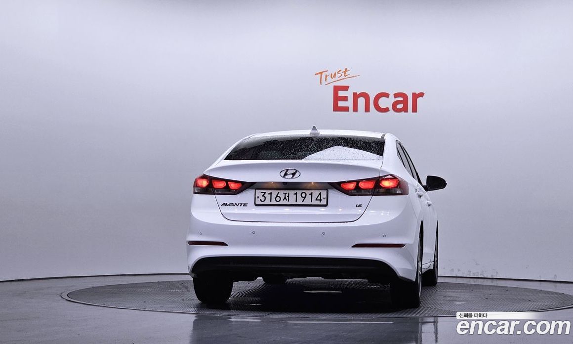 Hyundai Avante (AD) 6th Gen фото 3