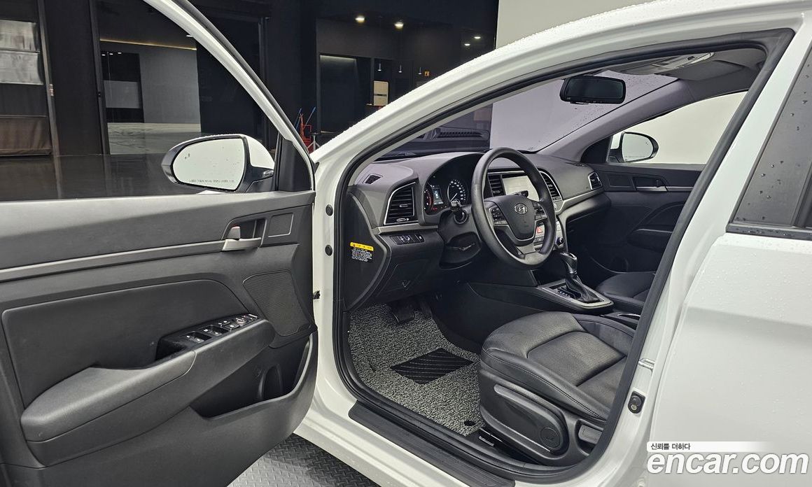 Hyundai Avante (AD) 6th Gen фото 9