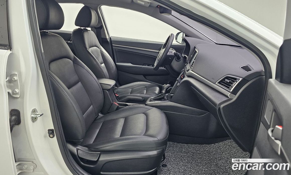 Hyundai Avante (AD) 6th Gen фото 10