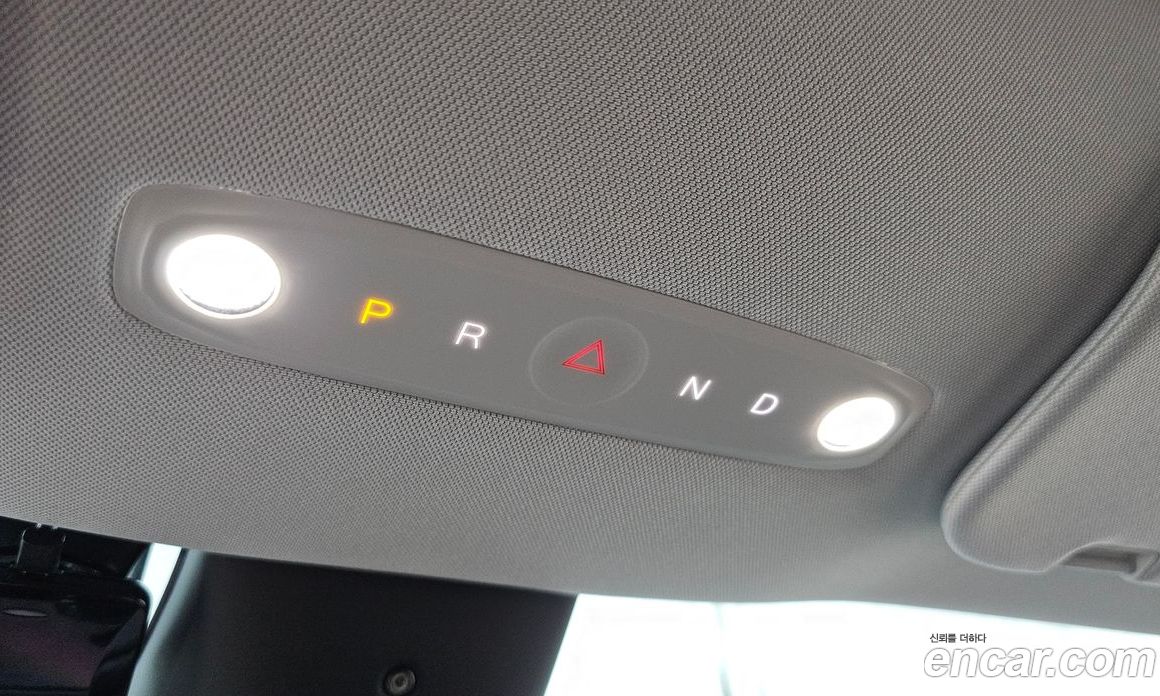 Tesla Model Y фото 30