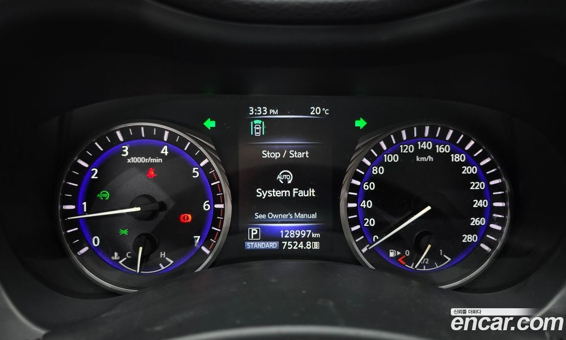 Infiniti Q50 фото 8