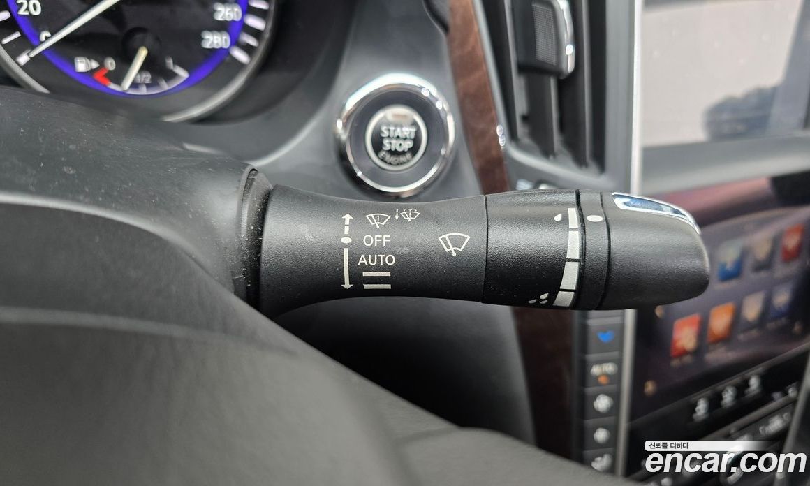 Infiniti Q50 фото 18